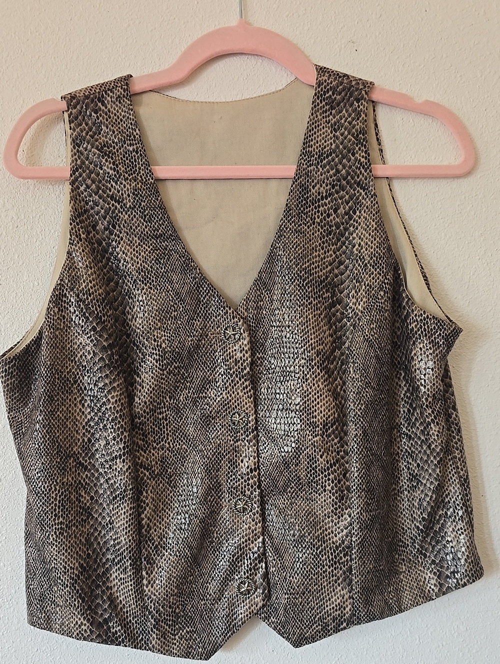 Vintage Banjo Womans sleeveless Snake-Print V-Neck Vest - Brown Lg